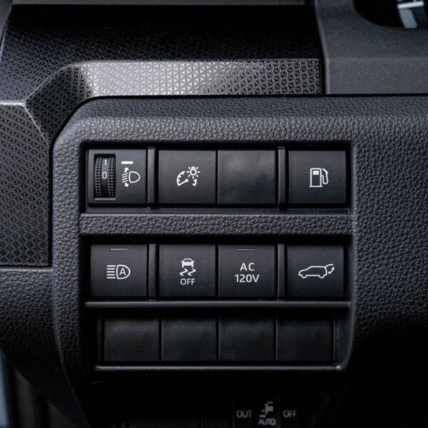Toyota 4Runner (4)