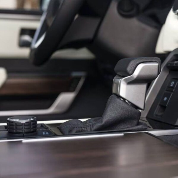 Toyota Sequoia (12)