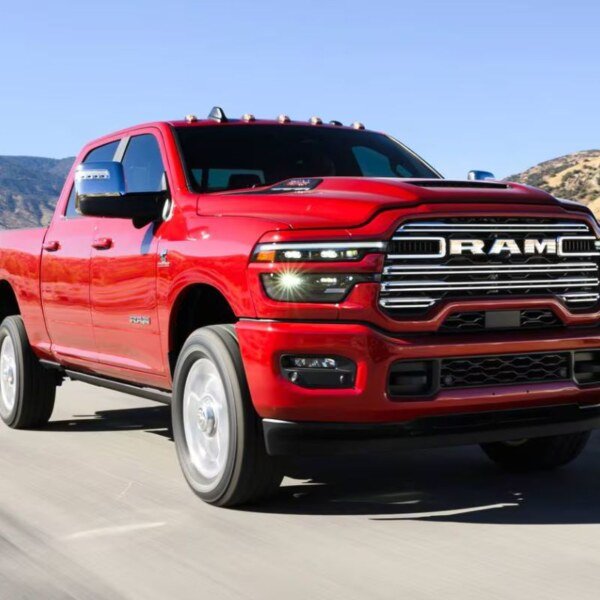 Ram 2500 Mega Cab (2)