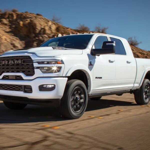 Ram 2500 Mega Cab (4)