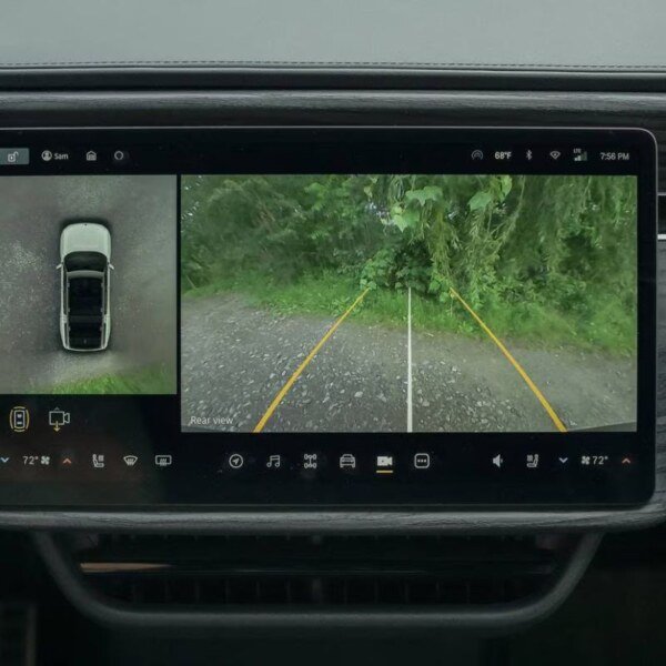 Rivian R1S (22)