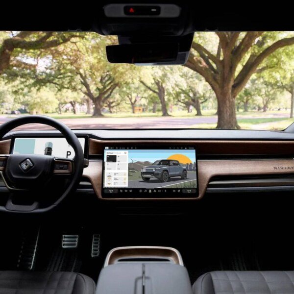 Rivian R1T (21)