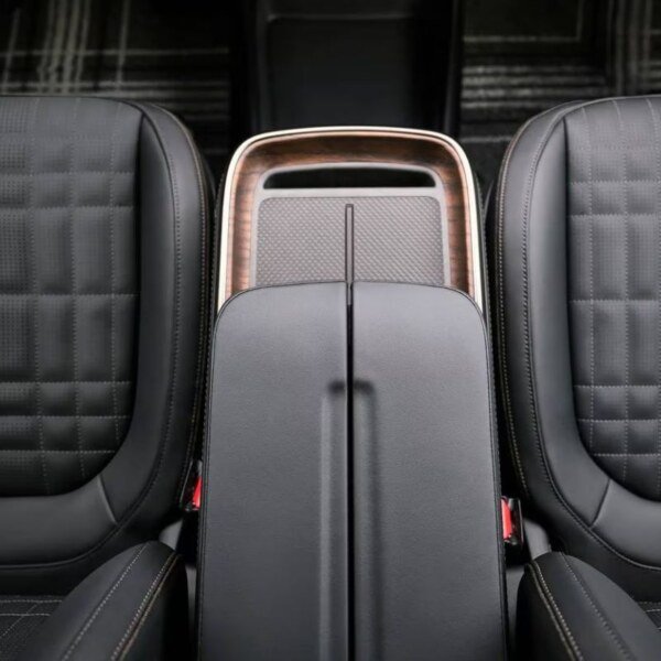 Rivian R1T (9)