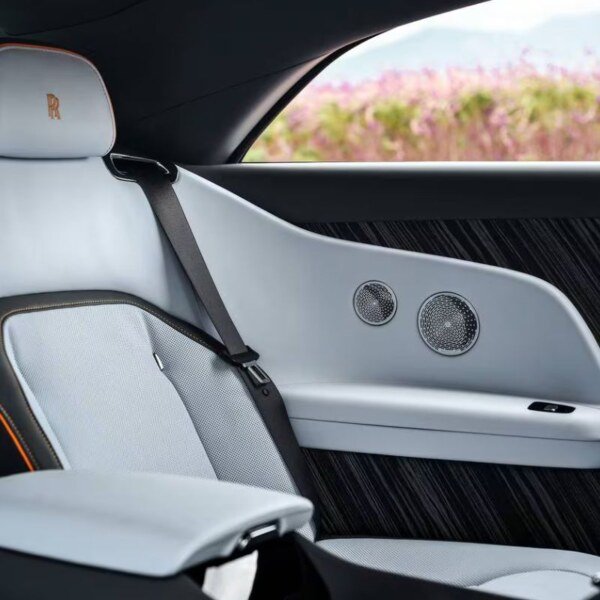 Rolls Royce Spectre (11)