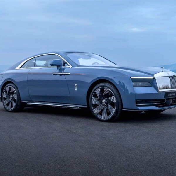 Rolls Royce Spectre (6)
