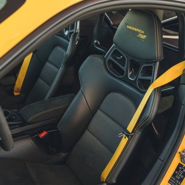 Porsche-911-GT3-RS (13)