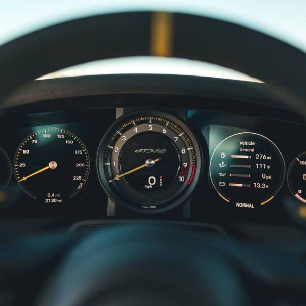 Porsche-911-GT3-RS (7)
