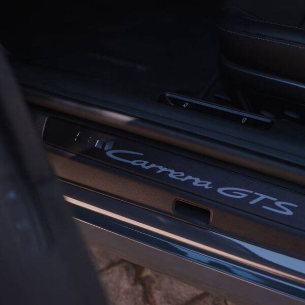 Porsche-911-Hybrid (19)