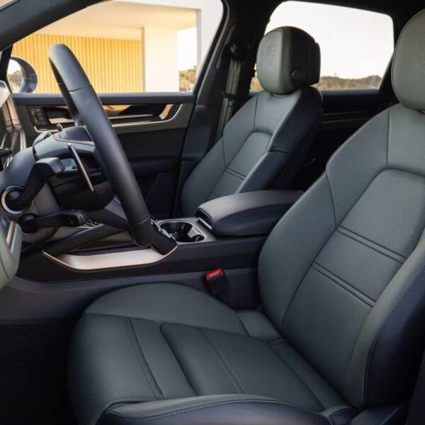 Porsche Cayenne Base (4)