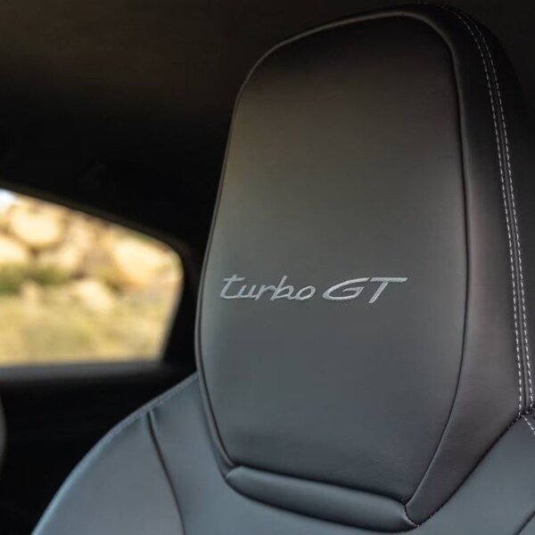 Porsche Cayenne Coupe Plug-in-Hybrid (16)