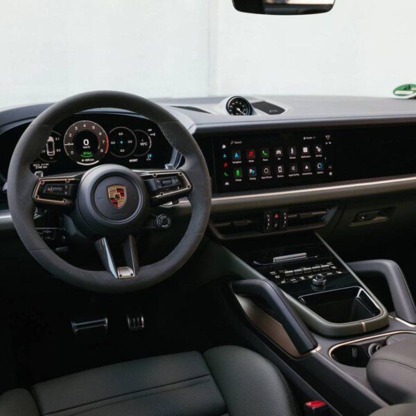 Porsche Cayenne Coupe Plug-in-Hybrid (21)