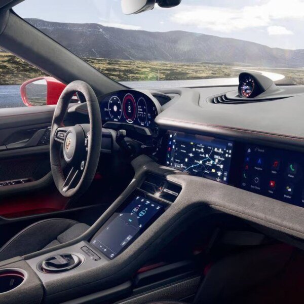 Porsche Taycan Base