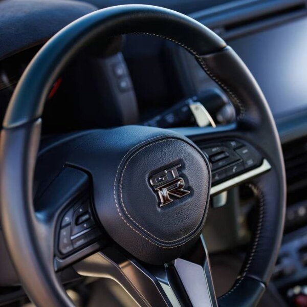 Nissan-GT-R (7)