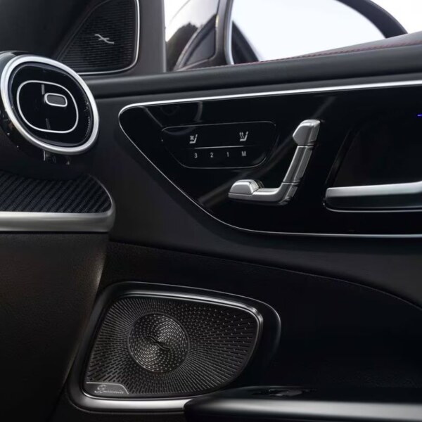 2025 Mercedes-Benz C-Class AMG C 63 S E PERFORMANCE (7)