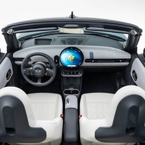 MINI Cooper Convertible Signature