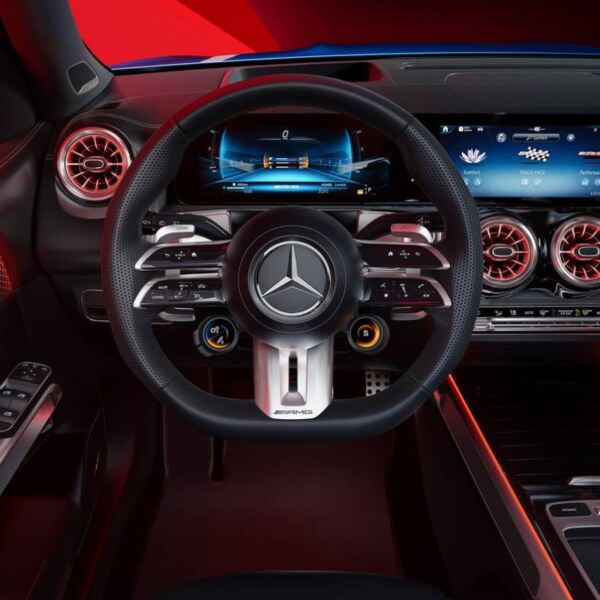 Mercedes-Benz GLB-Class AMG GLB 35 (7)