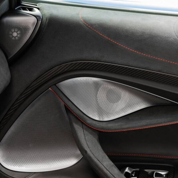 McLaren-750S (5)