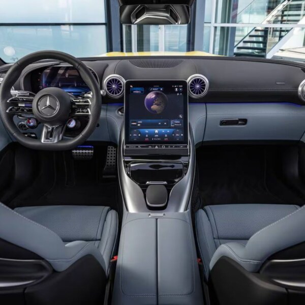 Mercedes-Benz AMG GT 43 (7)