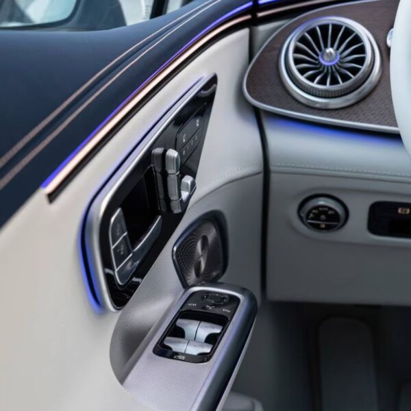 Mercedes-Benz EQE 350+ (11)
