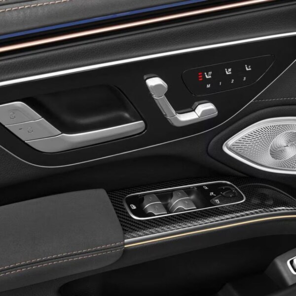 Mercedes-Benz EQS AMG (10)