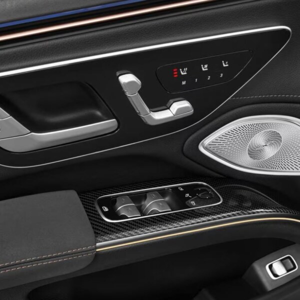 Mercedes-Benz EQS AMG (2)