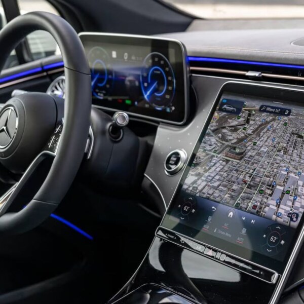 Mercedes-Benz EQS SUV 450+ (3)