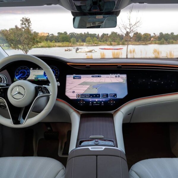 Mercedes-Benz EQS SUV 450 4MATIC (1)