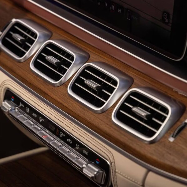 Mercedes-Benz Maybach GLS (8)