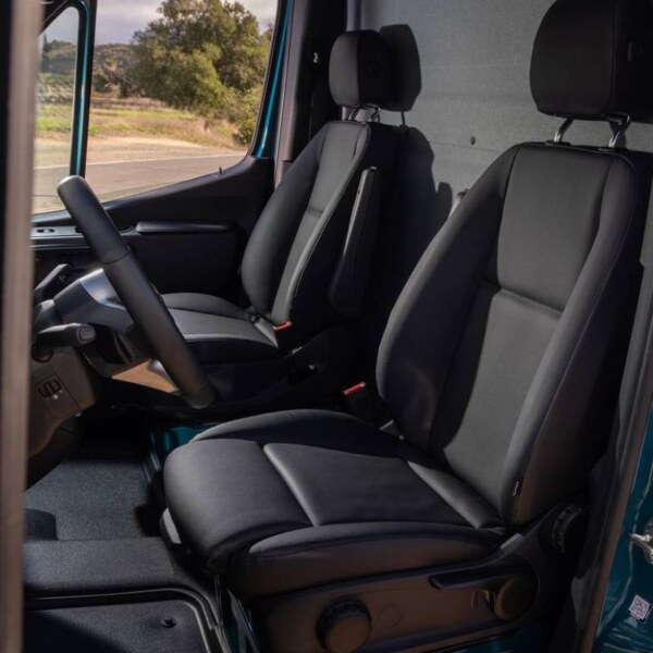 Mercedes-Benz-eSprinter (4)