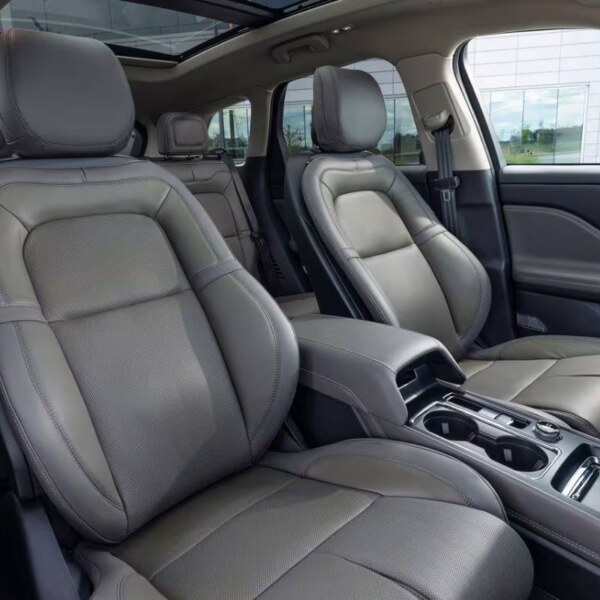 Lincoln Corsair Plug-in Hybrid (2)