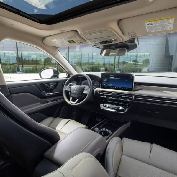 Lincoln Corsair Plug-in Hybrid (9)