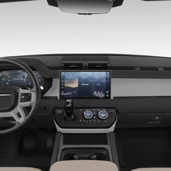 Land Rover Defender 130 (1)