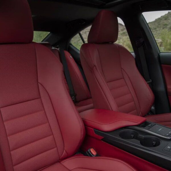 Lexus IS 500 F SPORT (8)