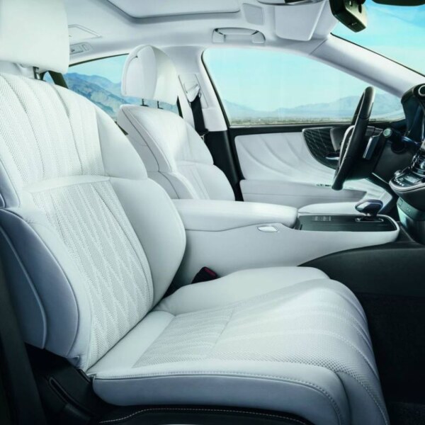 Lexus-LSHybrid (8)