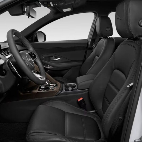 Jaguar E-PACE (6)