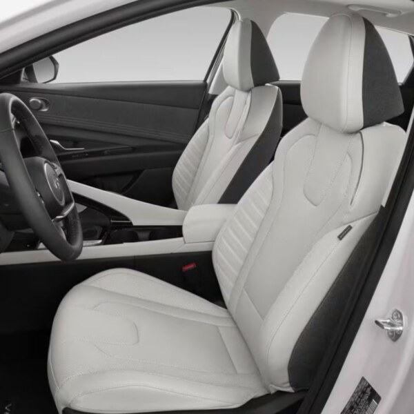 Hyundai Elantra Hybrid (7)