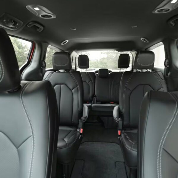 Chrysler Voyager (1)