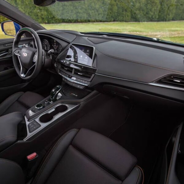 Cadillac CT4 V (8)
