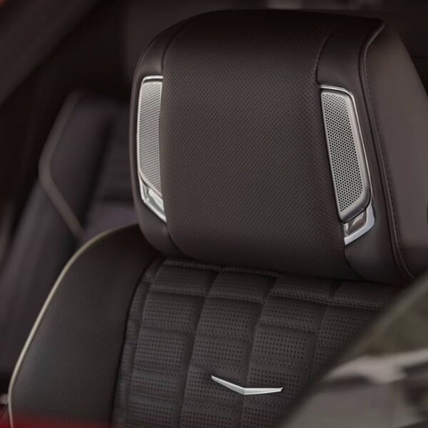 Cadillac Escalade V (1)