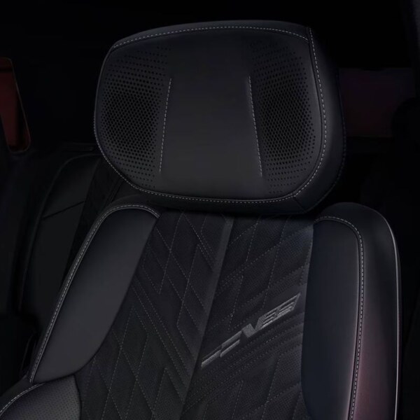 Cadillac LYRIQ V (7)